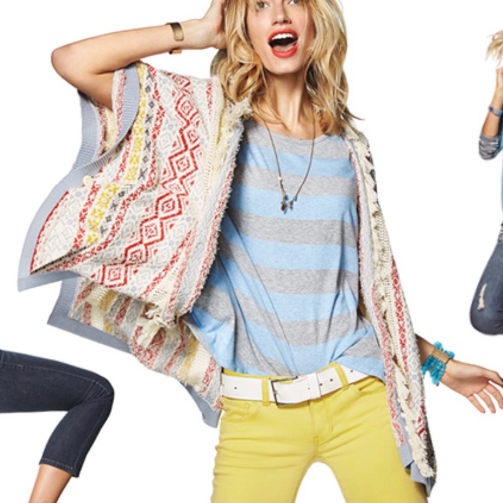 CAbi Siesta Tassel Poncho, Size XS/S, NWT